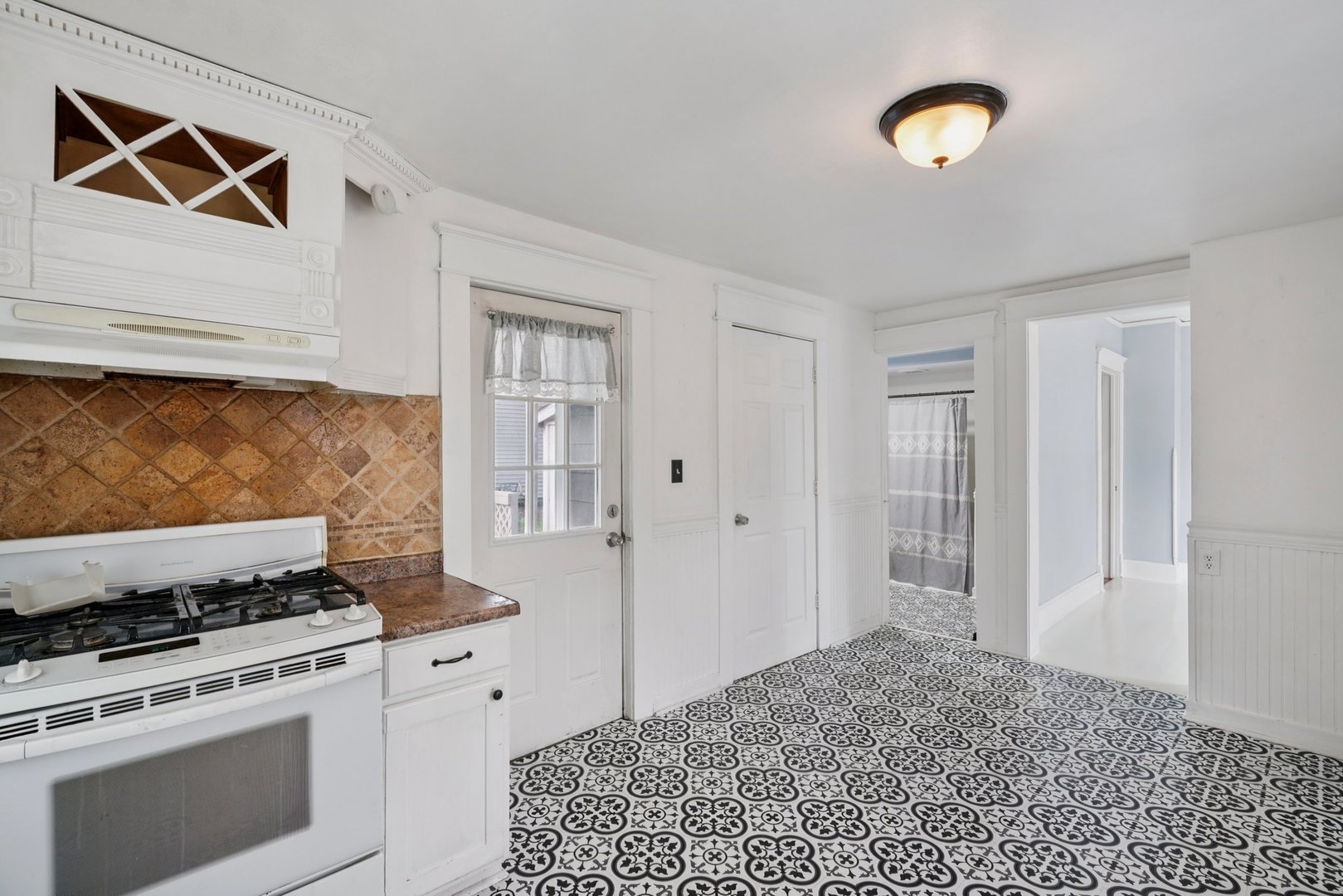 328 Sumner Street, Genoa City, WI 53128