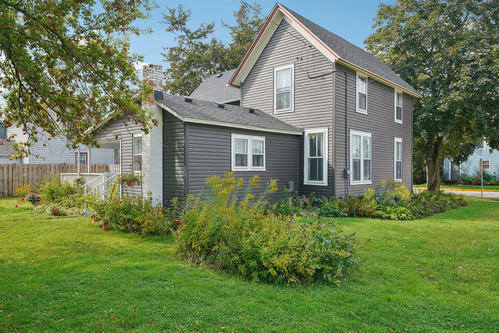 328 Sumner Street, Genoa City, WI 53128