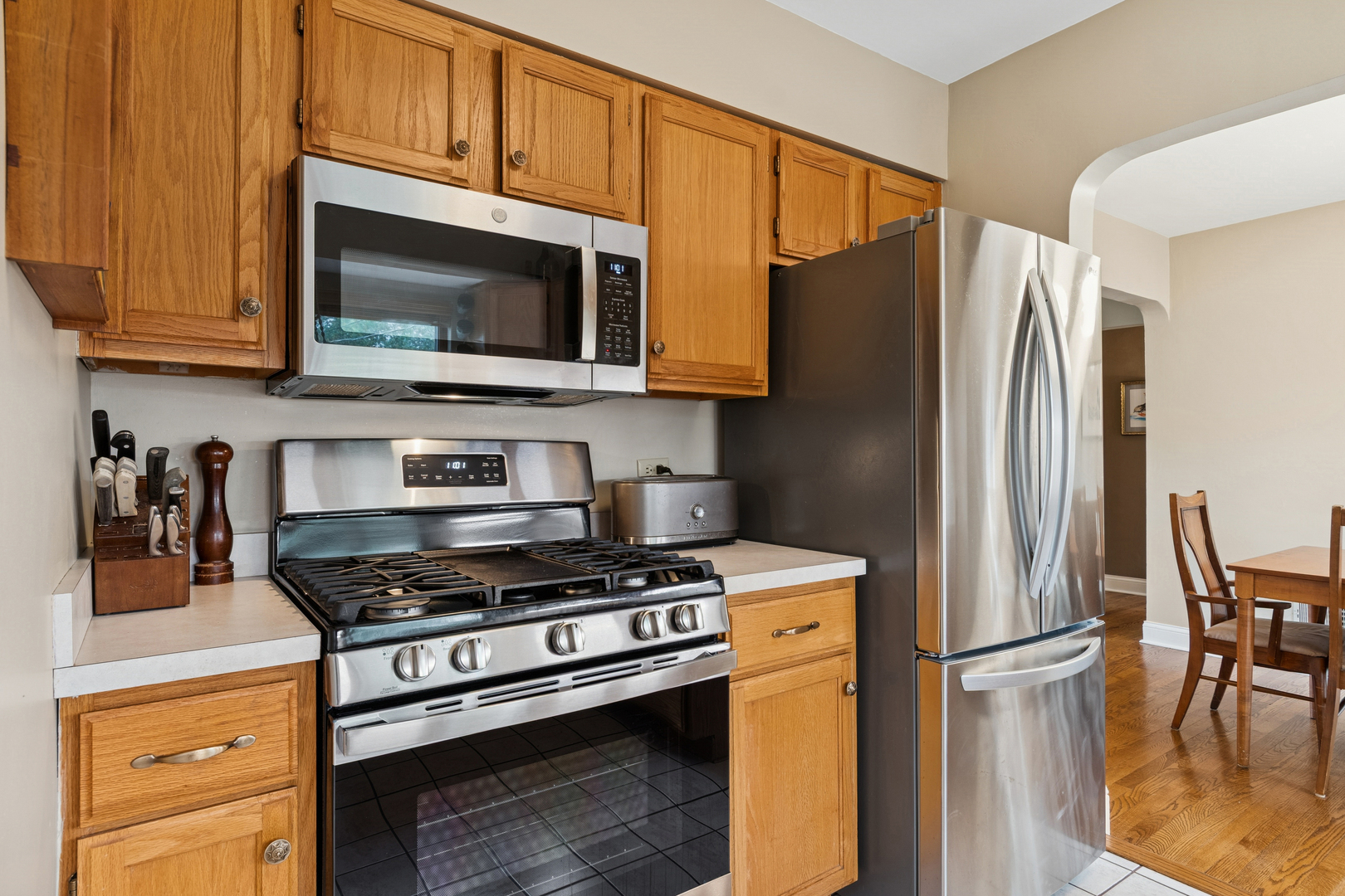 406 Lincoln Avenue, Downers Grove, IL 60515