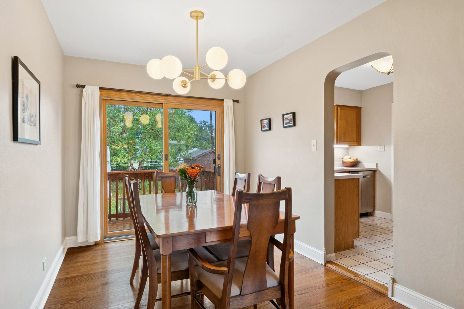 406 Lincoln Avenue, Downers Grove, IL 60515