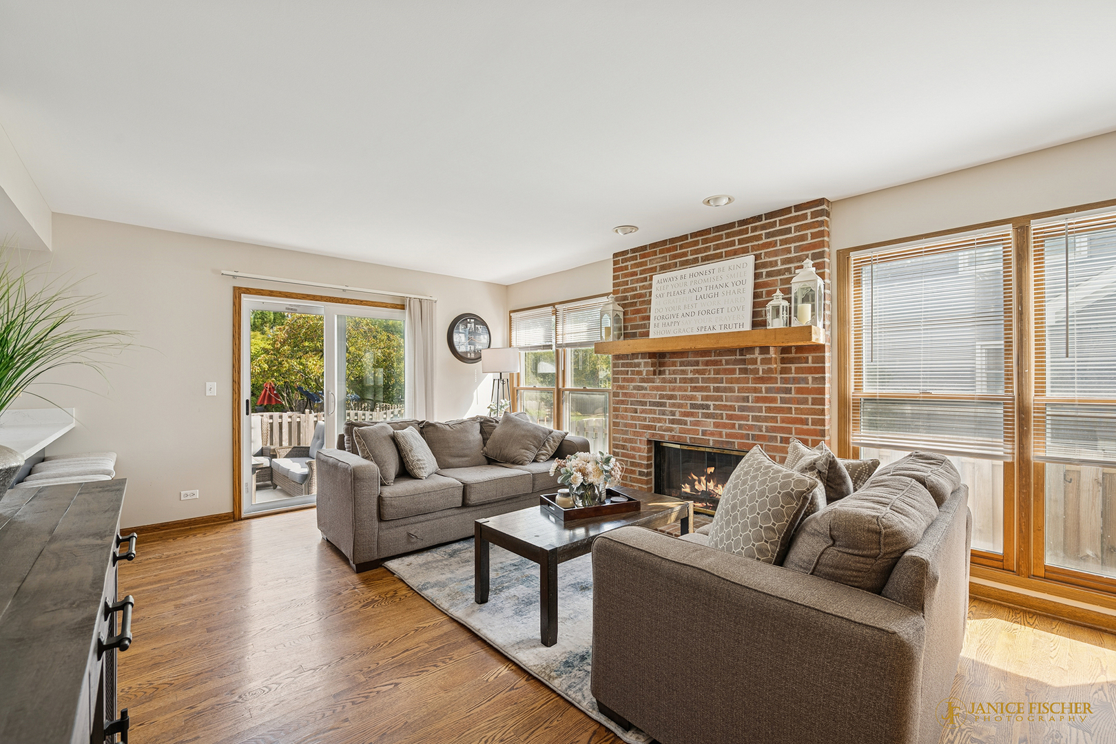 531 Salceda Lane, Mundelein, IL 60060