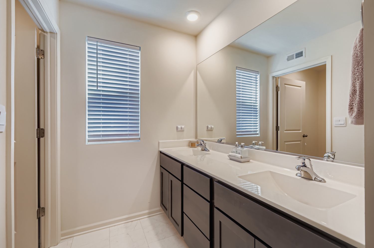 25501 W Cerena Circle, Plainfield, IL 60586