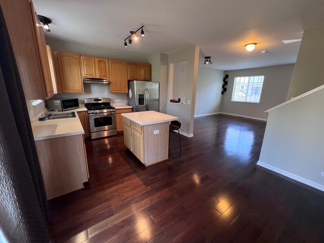 1819 Indian Hill Lane, Aurora, IL 60503