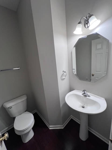 1819 Indian Hill Lane, Aurora, IL 60503