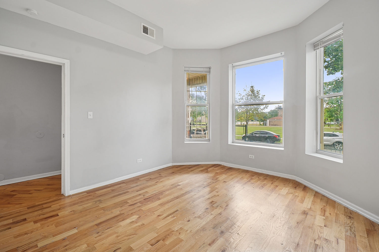 1549 S Saint Louis Avenue, Chicago, IL 60623