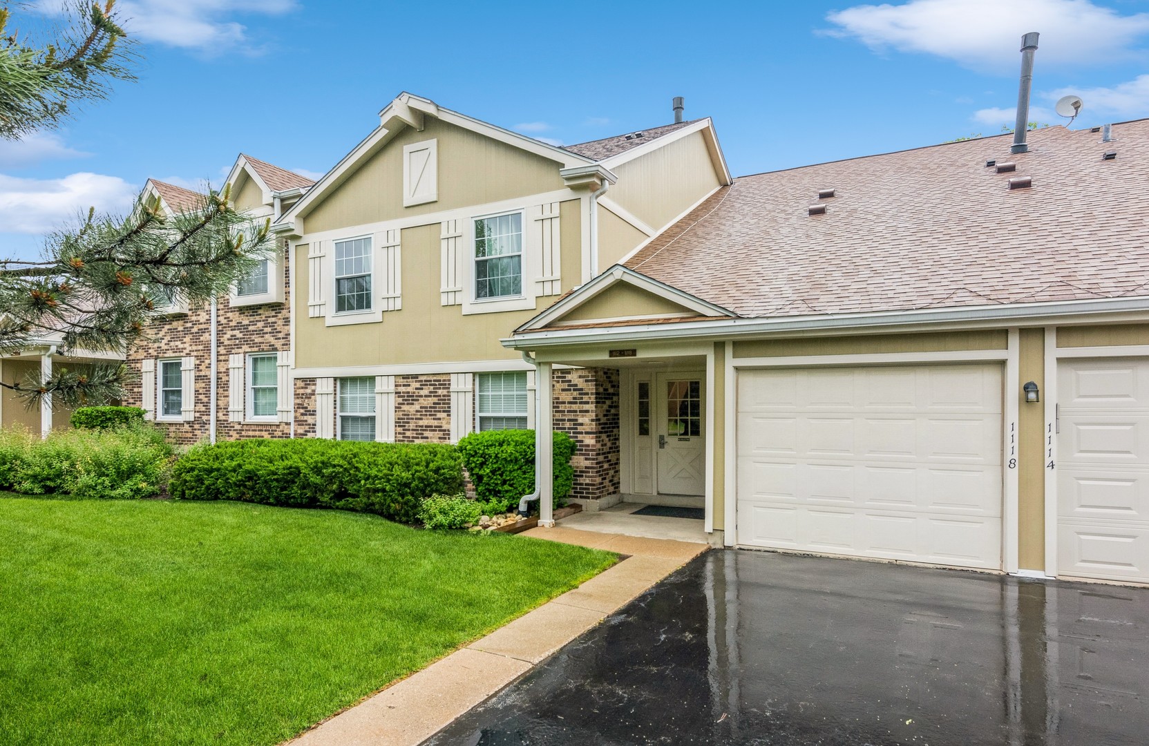 1112 Auburn #1112, Buffalo Grove, IL 60089