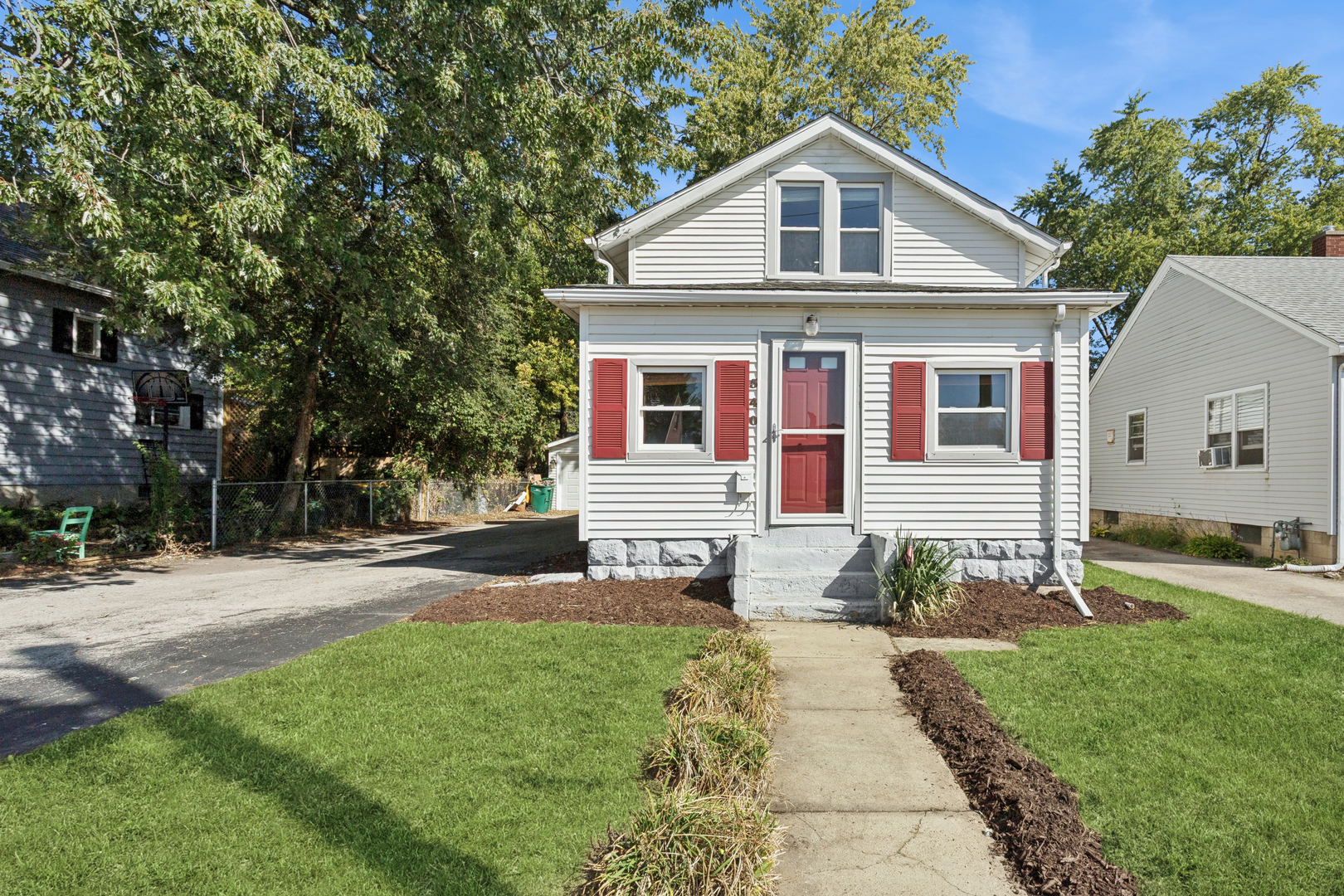 540 E 4th Street, Lockport, IL 60441