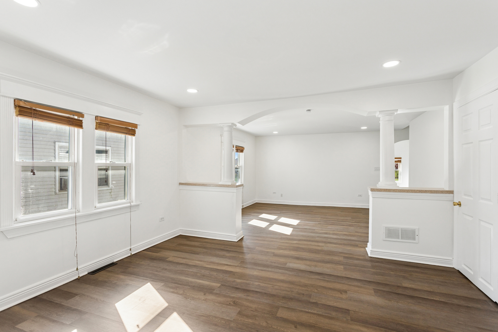 540 E 4th Street, Lockport, IL 60441