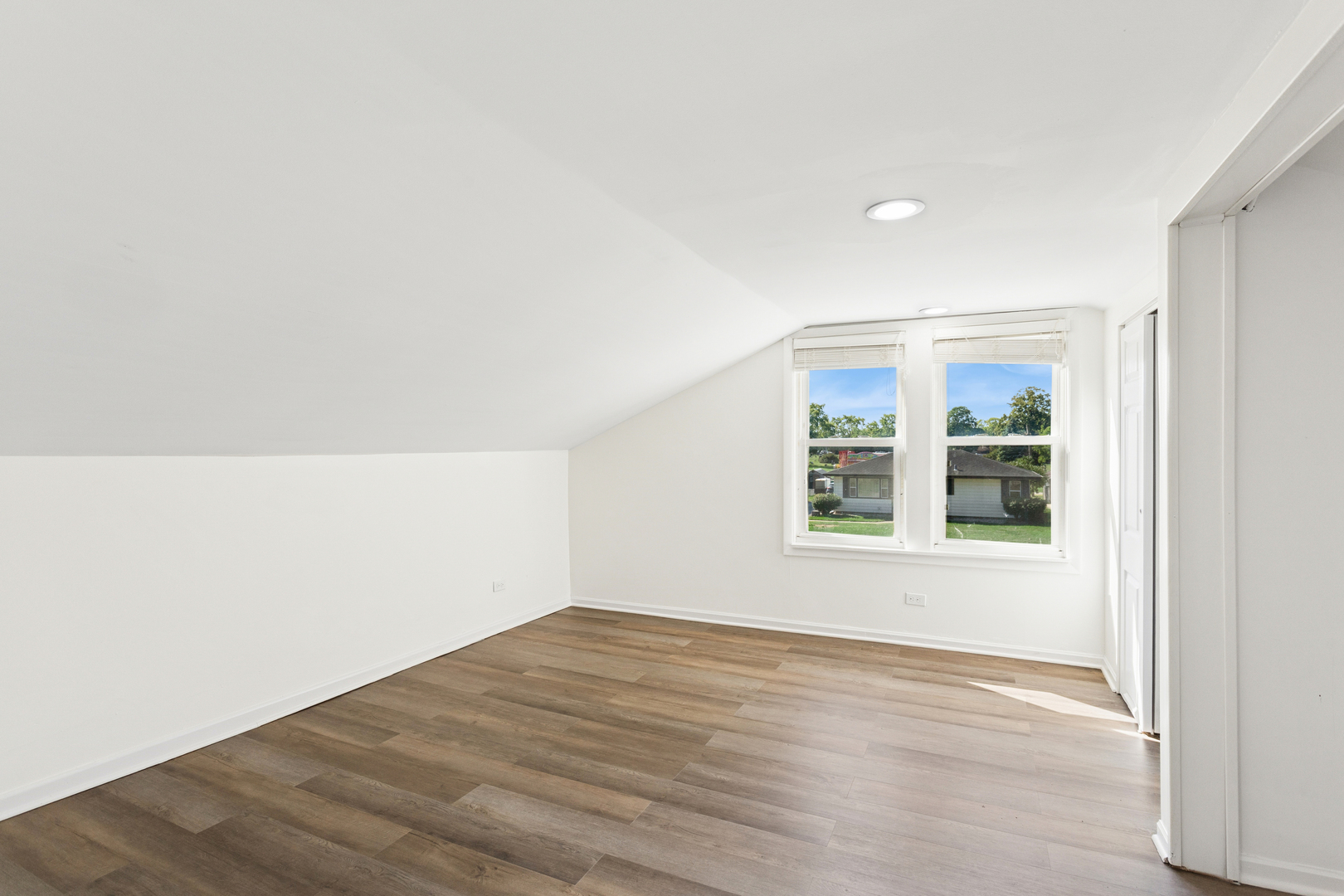 540 E 4th Street, Lockport, IL 60441