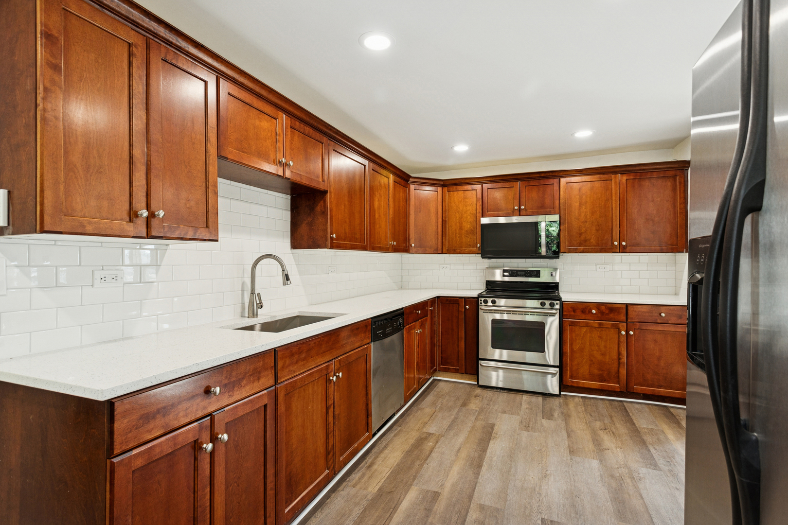 540 E 4th Street, Lockport, IL 60441