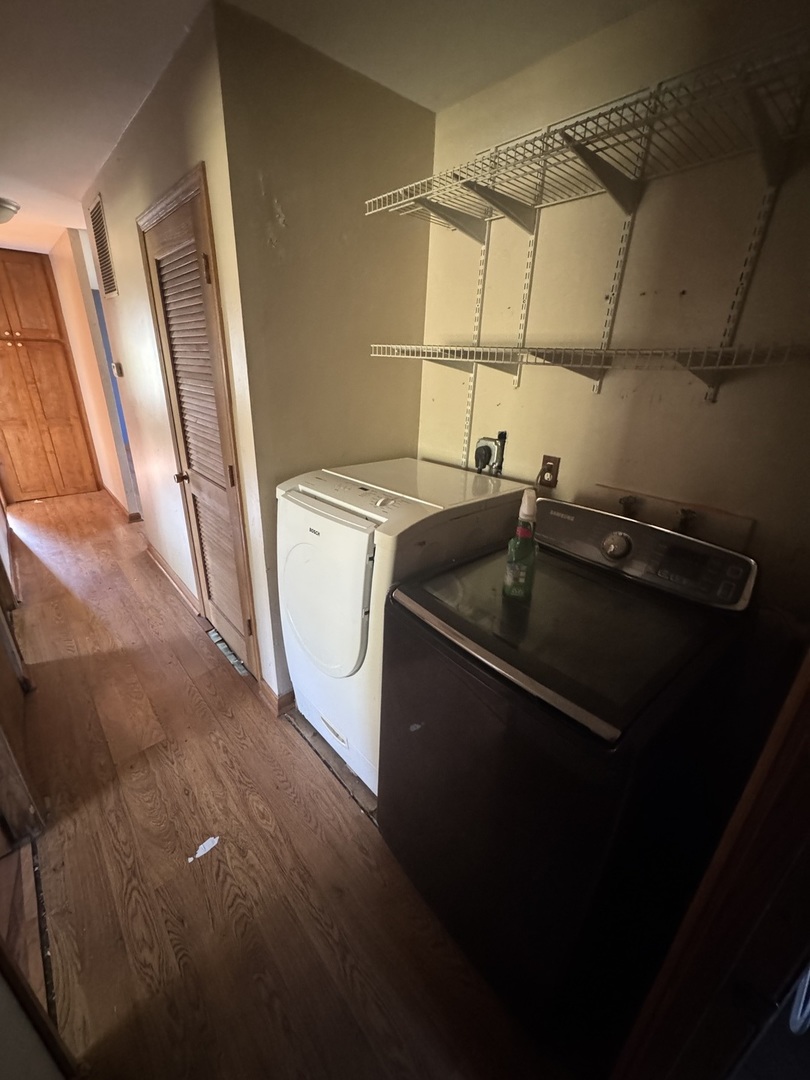 102 Grow Lane, Streamwood, IL 60107