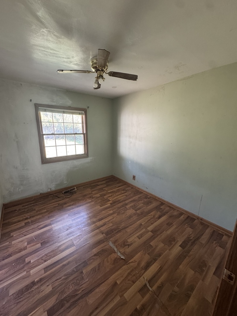 102 Grow Lane, Streamwood, IL 60107