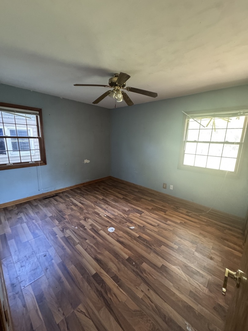 102 Grow Lane, Streamwood, IL 60107