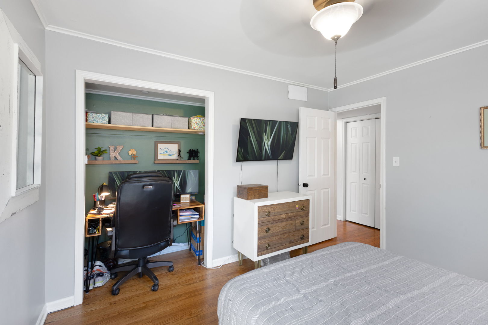 231 E Berkshire Avenue, Lombard, IL 60148