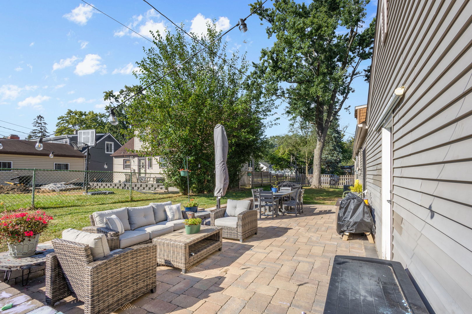 231 E Berkshire Avenue, Lombard, IL 60148