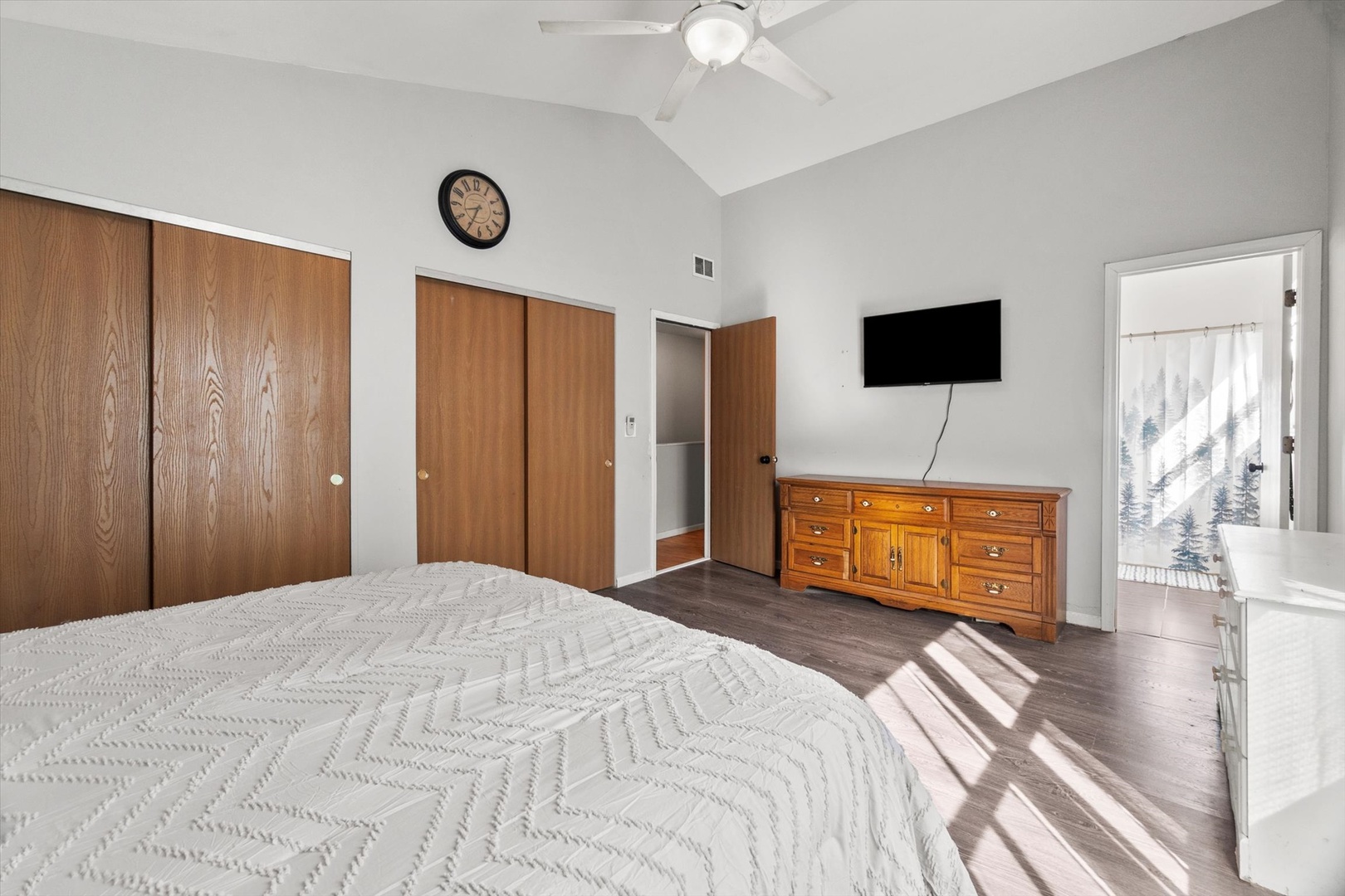 618 Grace Drive, Lake In The Hills, IL 60156