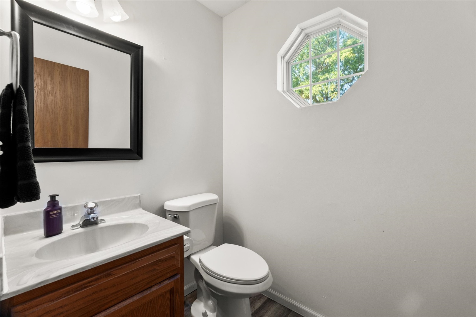 618 Grace Drive, Lake In The Hills, IL 60156