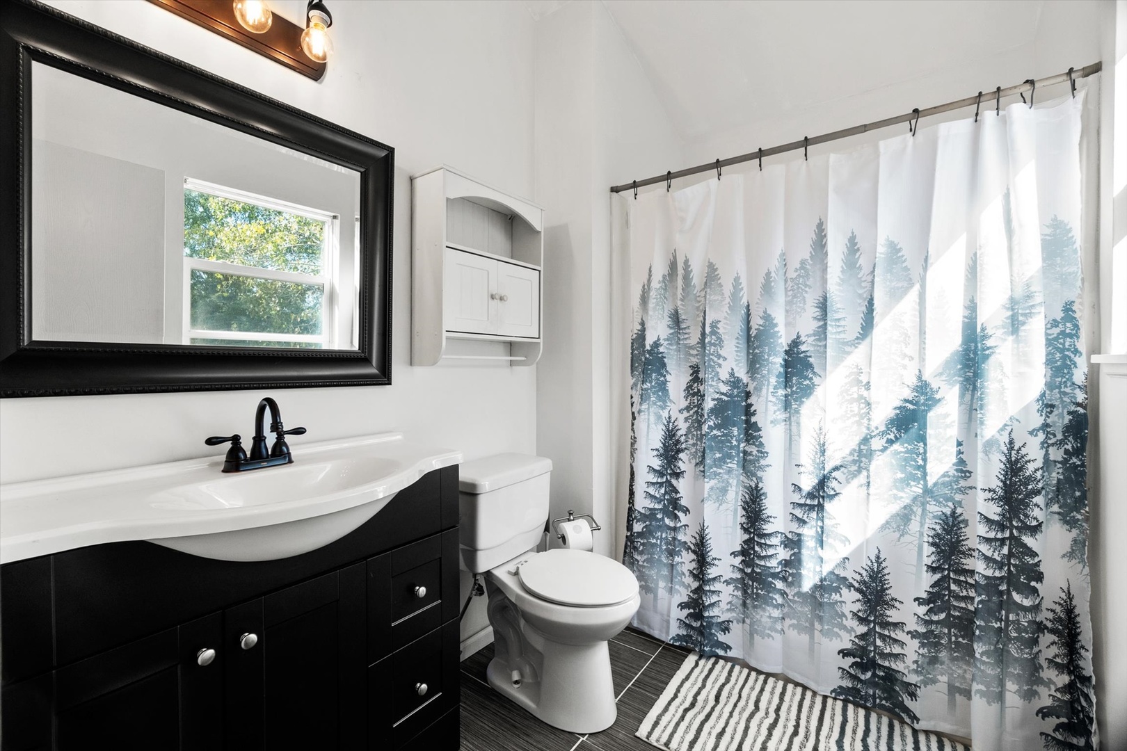 618 Grace Drive, Lake In The Hills, IL 60156