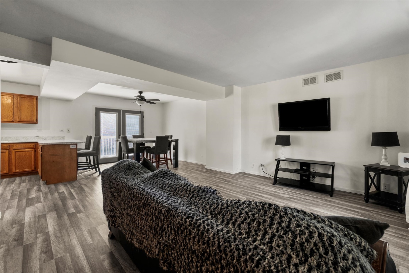 618 Grace Drive, Lake In The Hills, IL 60156