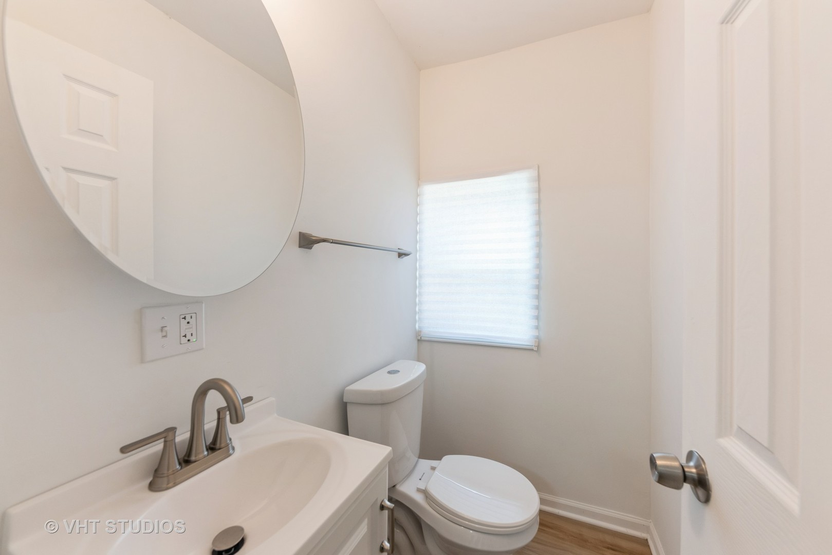 1210 Park Avenue, North Chicago, IL 60064