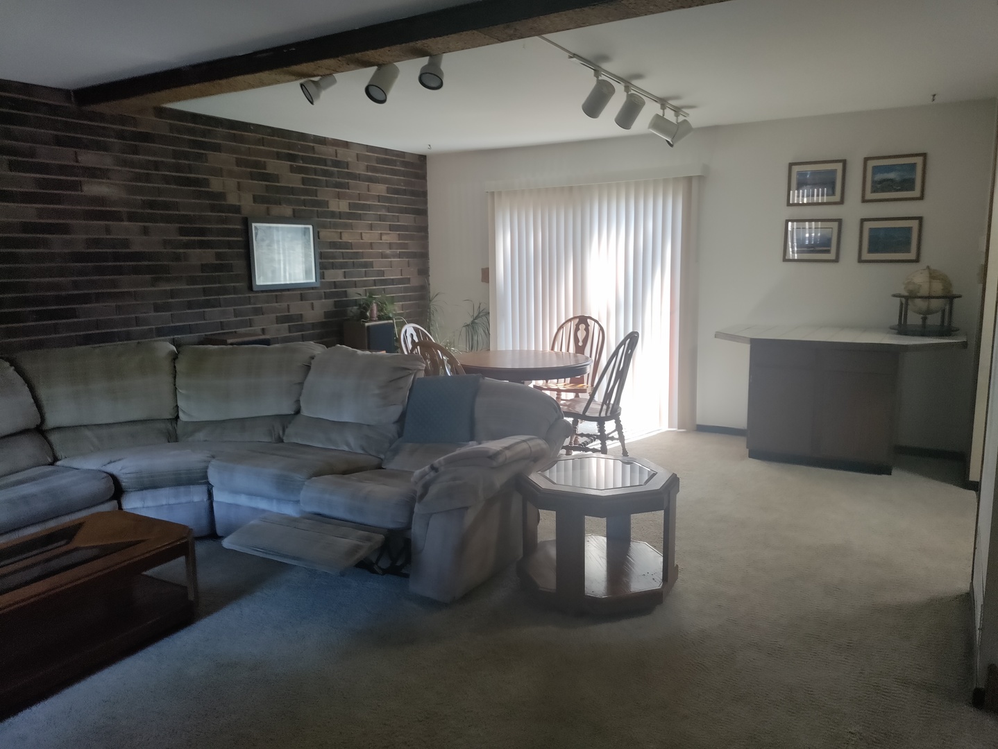 15804 Laramie Avenue #4, Oak Forest, IL 60452