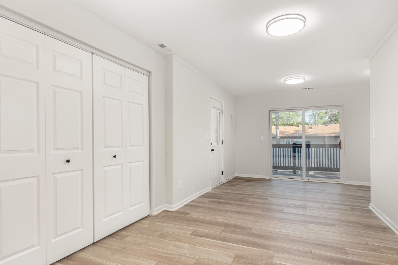 305 Luana Road, Joliet, IL 60433