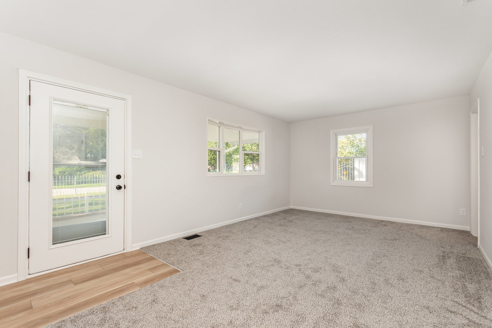 305 Luana Road, Joliet, IL 60433