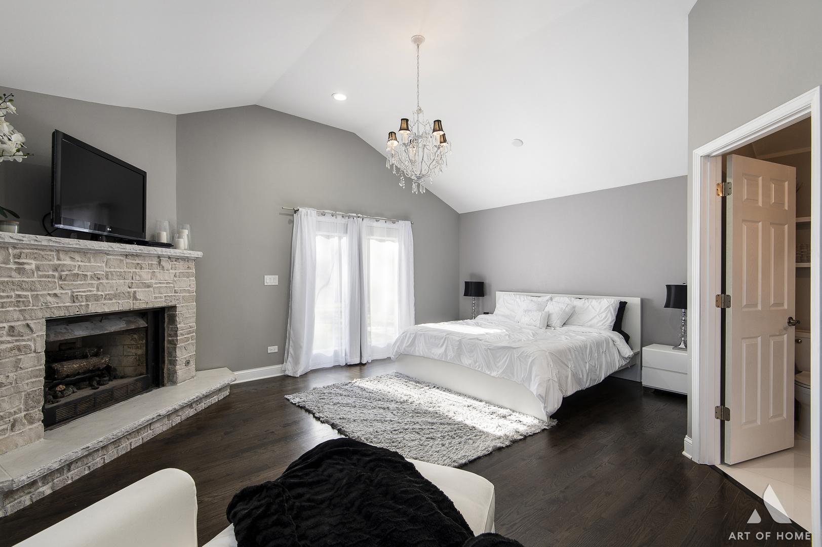8111 W 92nd Place, Hickory Hills, IL 60457