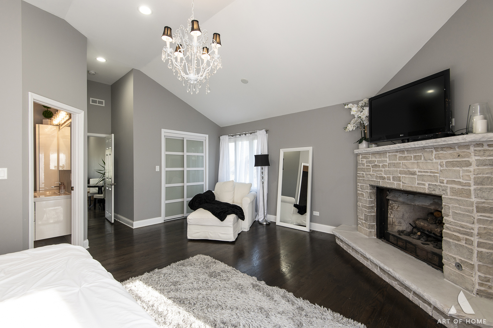 8111 W 92nd Place, Hickory Hills, IL 60457