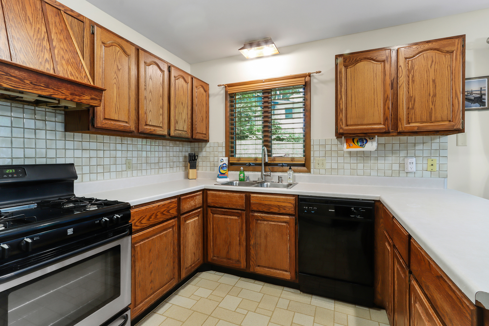 1770 Lake Shore Drive, Twin Lakes, WI 53181