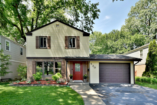 430 S Dryden Place, Arlington Heights, IL 60005