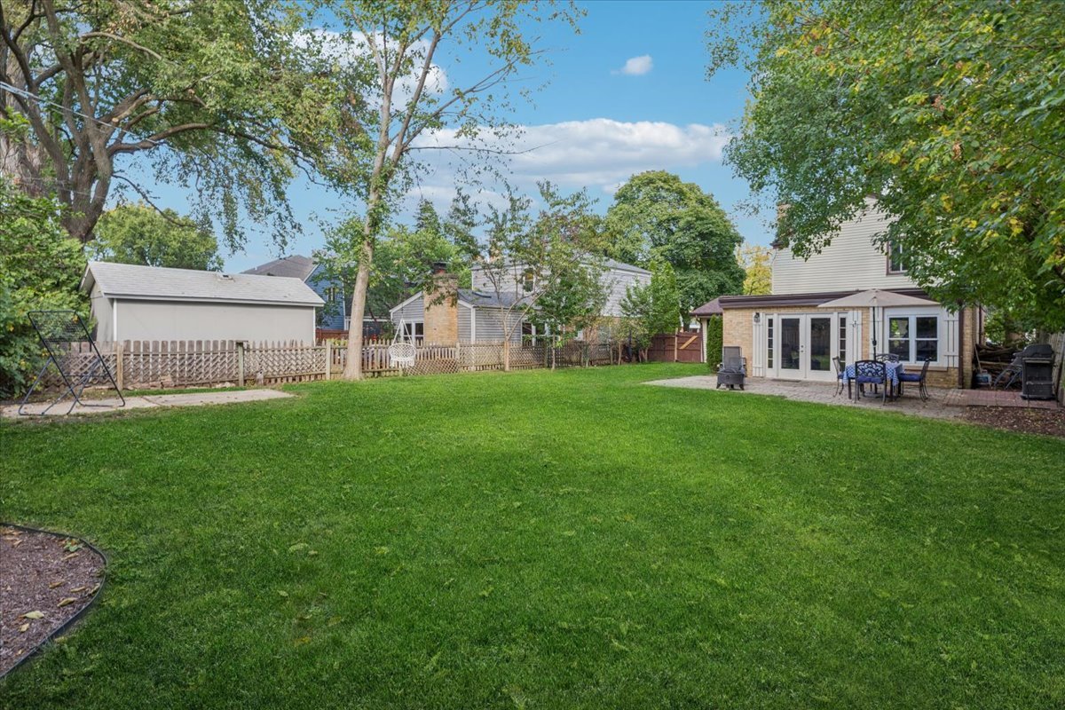 430 S Dryden Place, Arlington Heights, IL 60005
