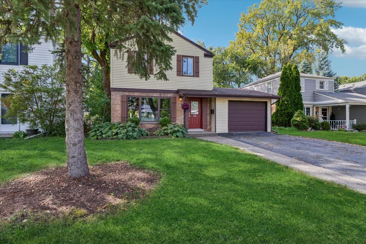 430 S Dryden Place, Arlington Heights, IL 60005