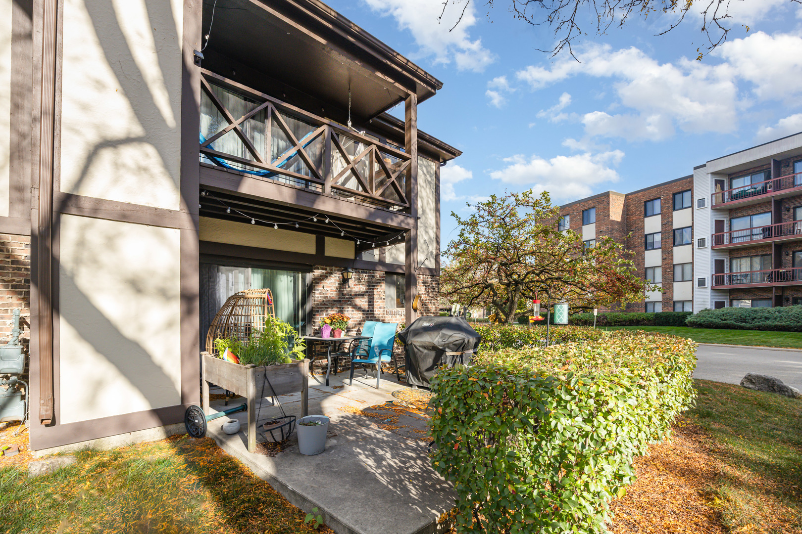 1054 Harbour Court #1A, Wheeling, IL 60090