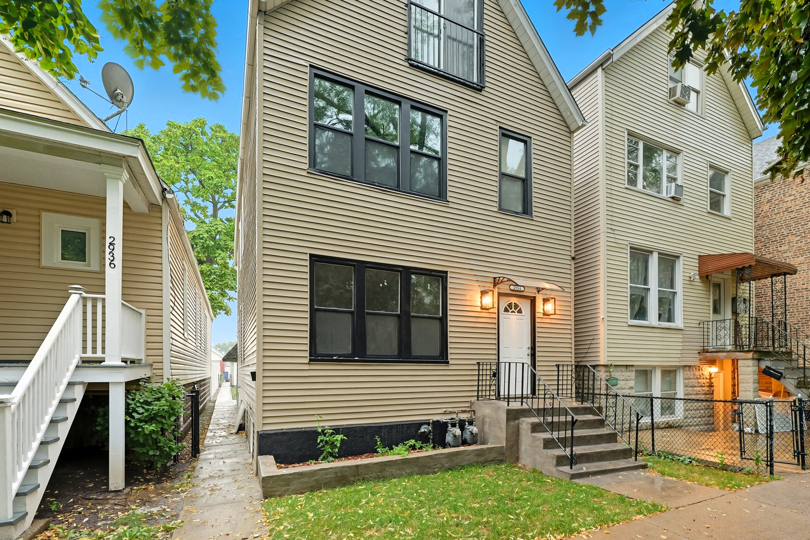 2934 S 48th Court, Cicero, IL 60804