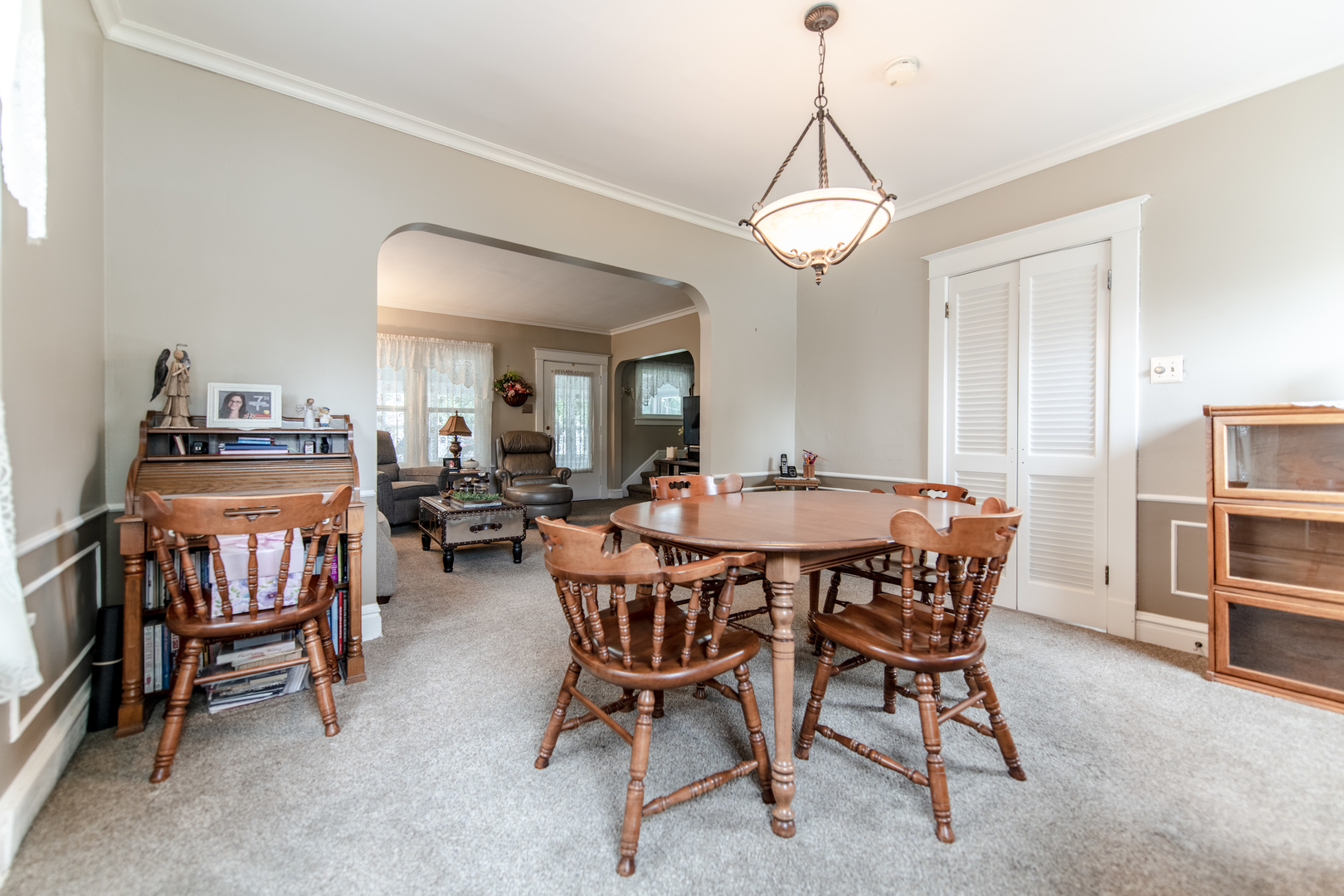 911 Richmond Street, Joliet, IL 60435