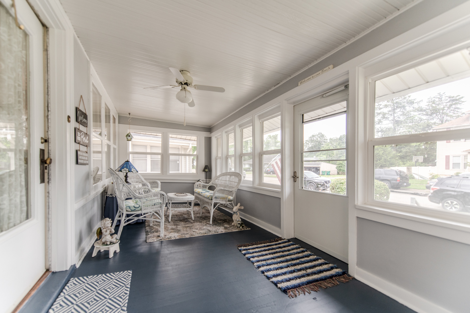 911 Richmond Street, Joliet, IL 60435