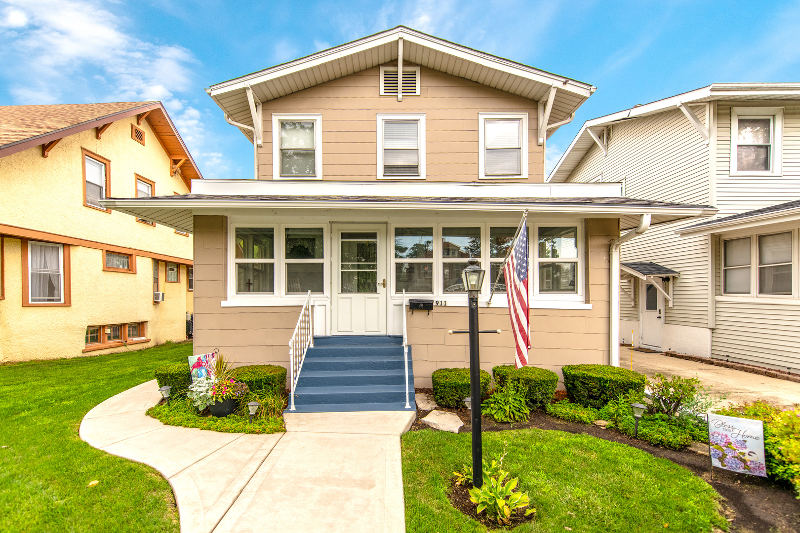 911 Richmond Street, Joliet, IL 60435