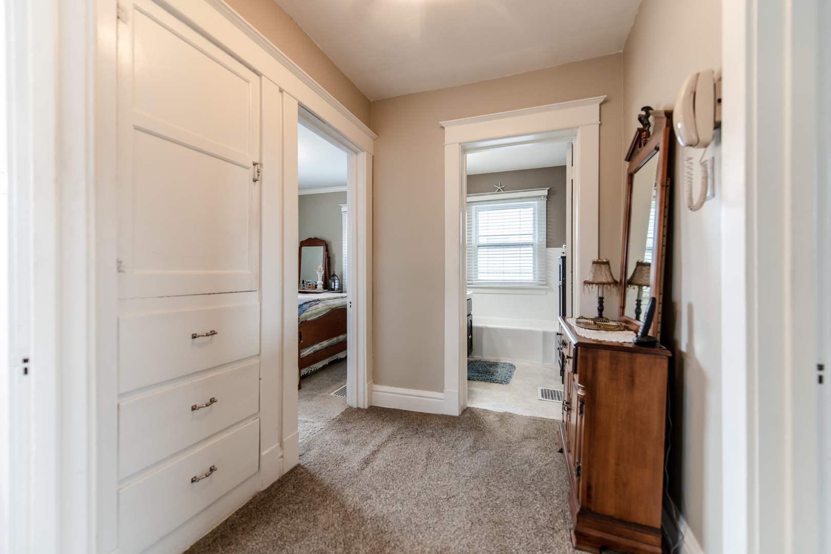 911 Richmond Street, Joliet, IL 60435