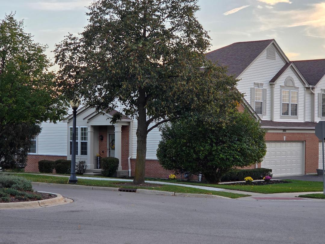 2801 Waterfront Avenue, Algonquin, IL 60102