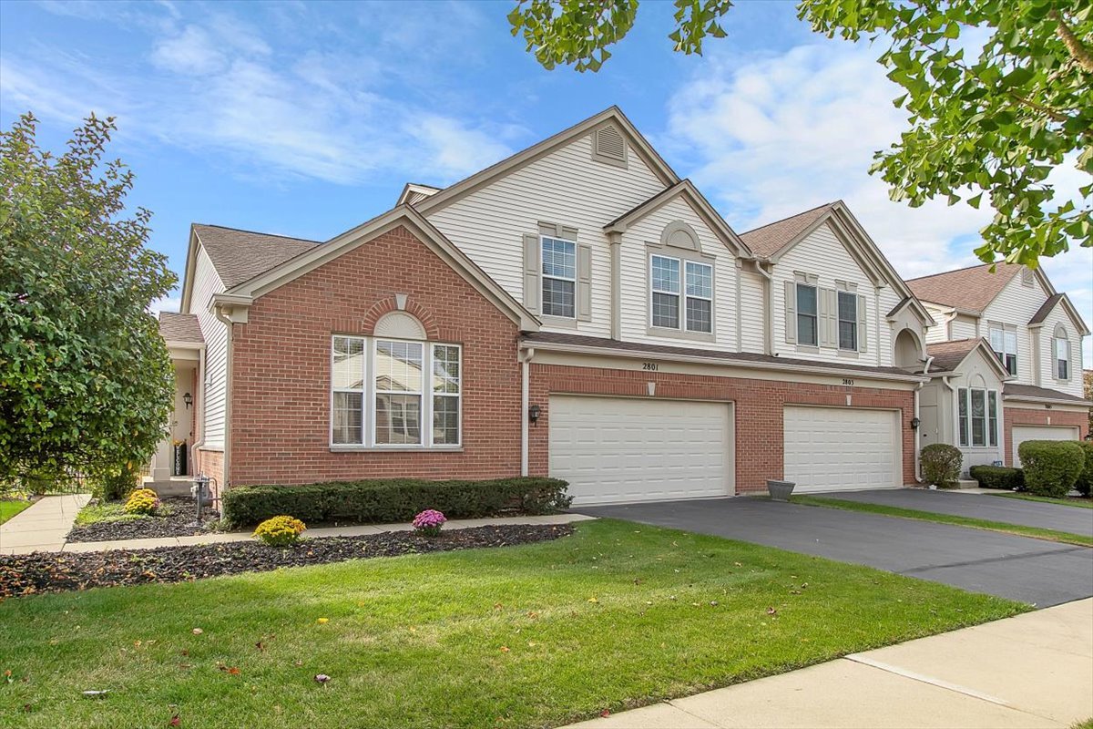 2801 Waterfront Avenue, Algonquin, IL 60102