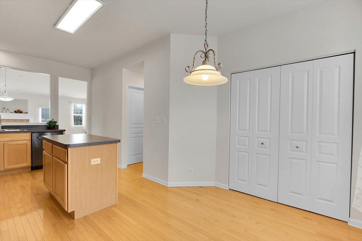 2801 Waterfront Avenue, Algonquin, IL 60102