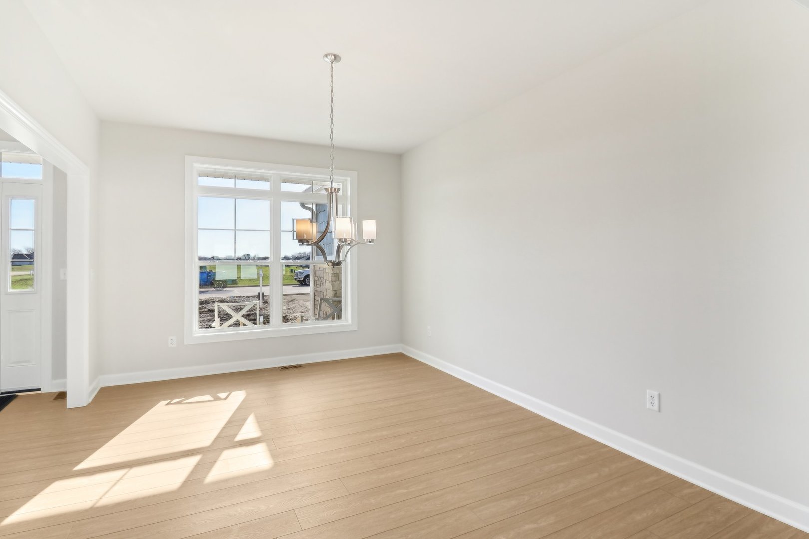 1119 Parkside Drive, Sycamore, IL 60178