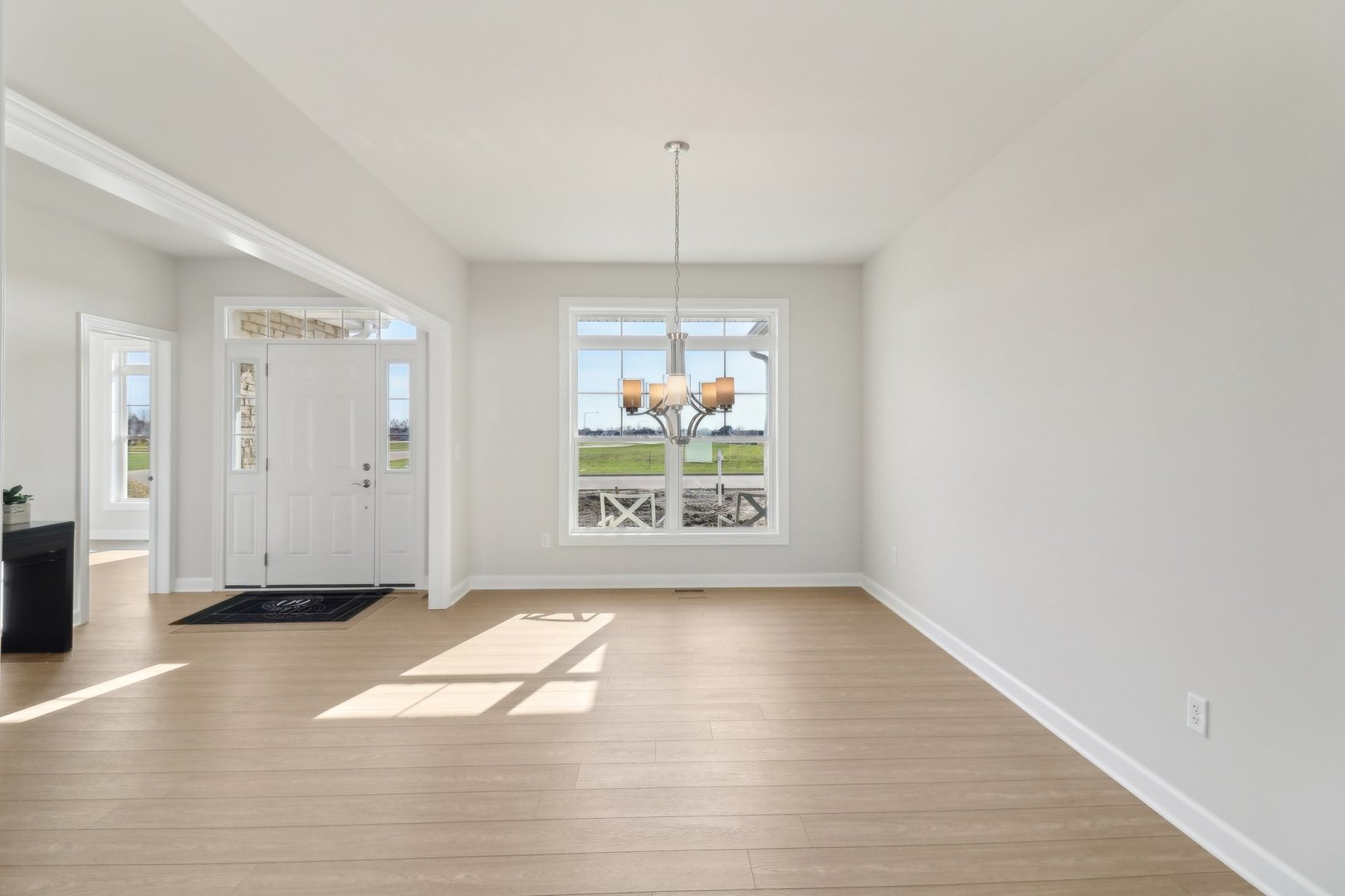 1119 Parkside Drive, Sycamore, IL 60178