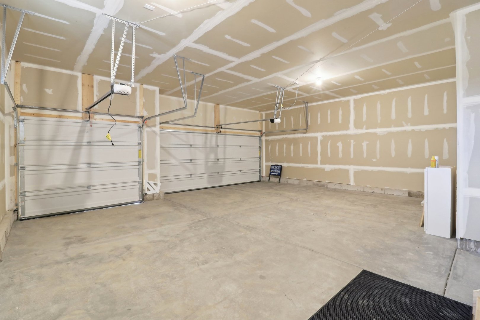 1119 Parkside Drive, Sycamore, IL 60178