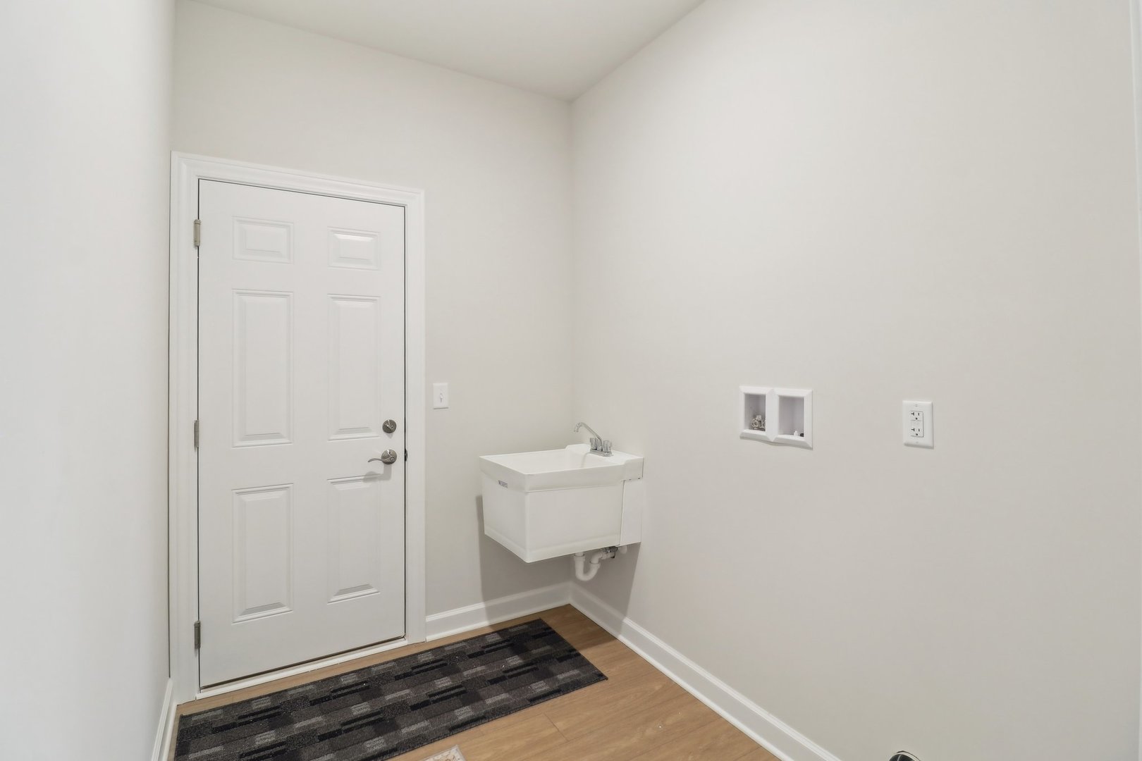 1119 Parkside Drive, Sycamore, IL 60178