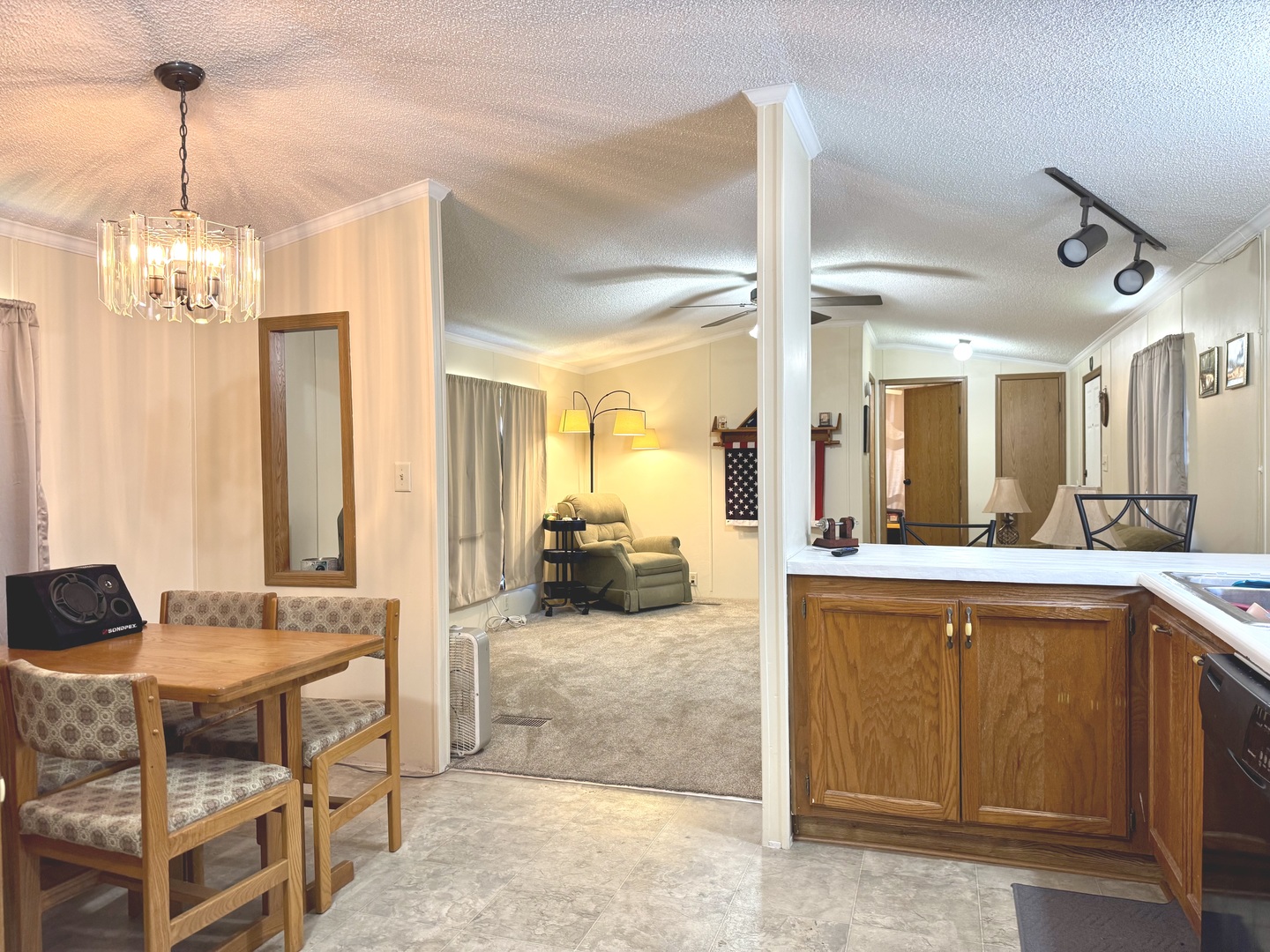 6019 E County Road 9120 N., Manteno, IL 60950