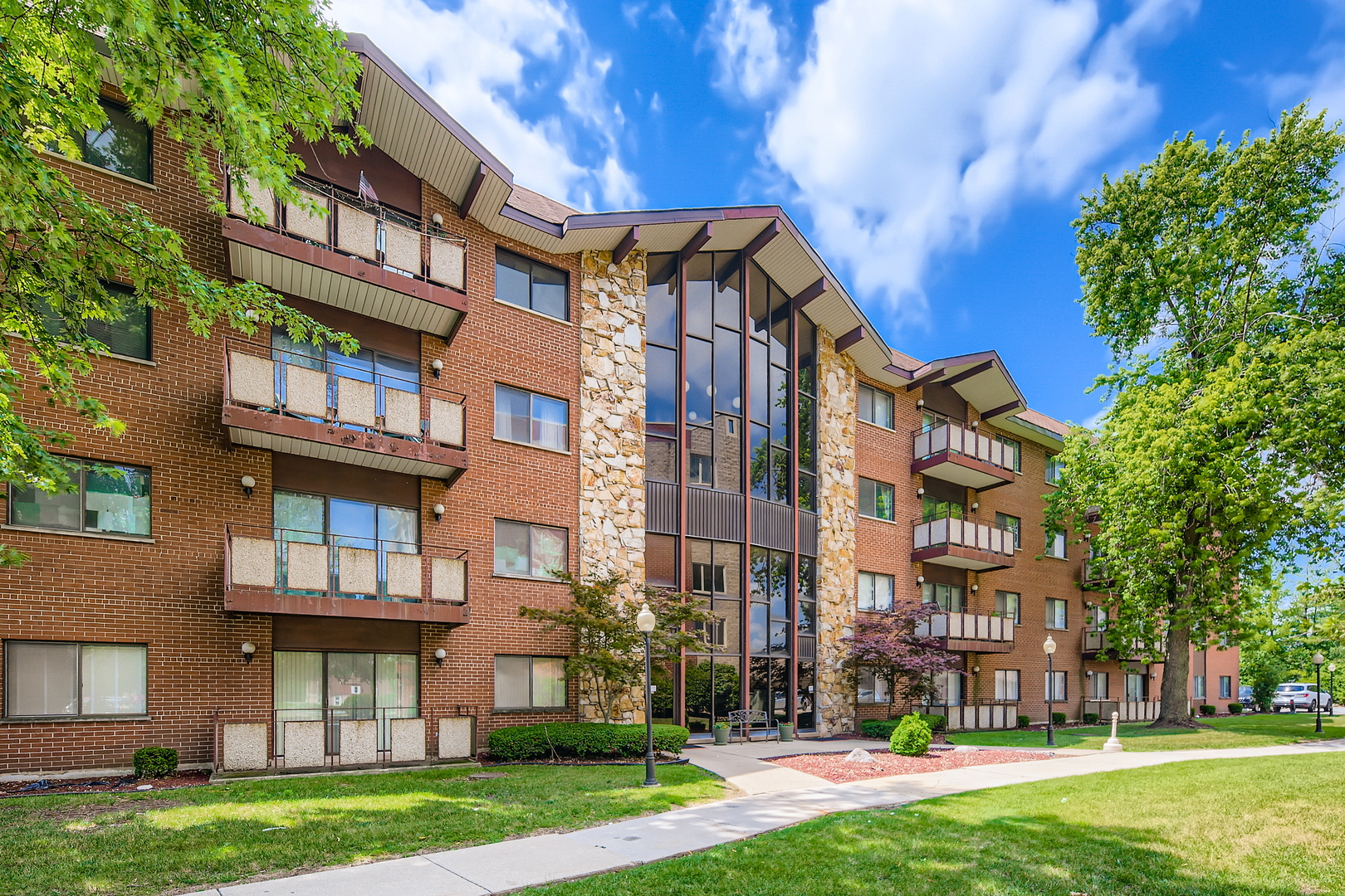 2311 183rd Street #309, Homewood, IL 60430