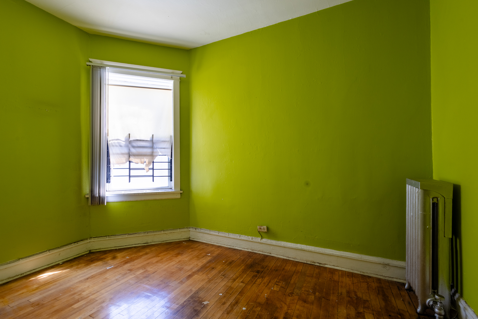 8145 S Cottage Grove Avenue, Chicago, IL 60619