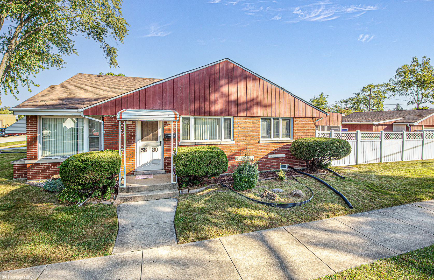 5830 W 81st Street, Burbank, IL 60459